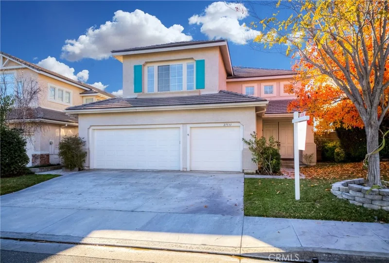 27531 Woodfield, Valencia, CA 91354