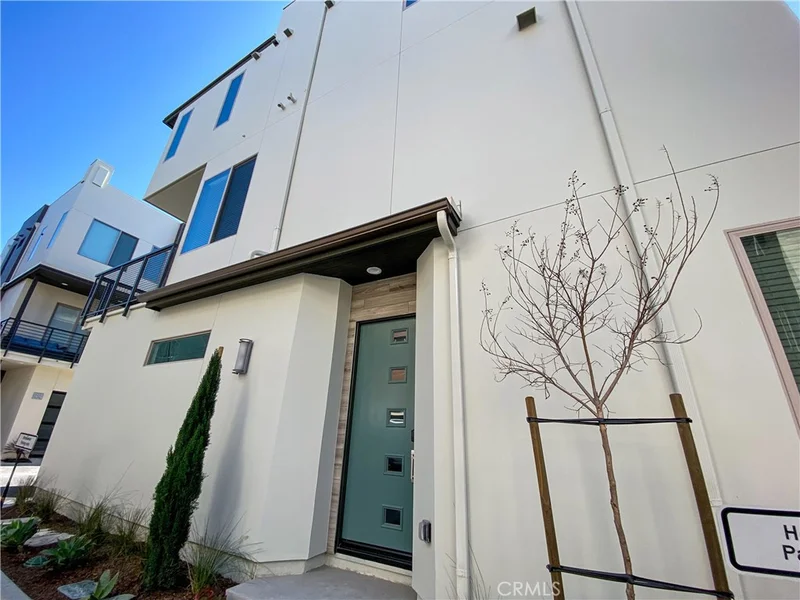23 Ebb Tide, Newport Beach, CA 92663