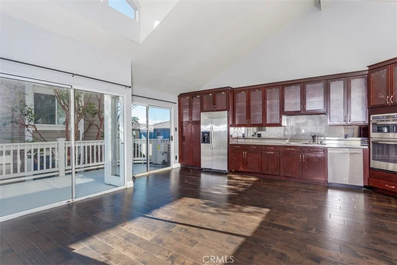 771 Schenley Bay 24, Costa Mesa, CA 92626