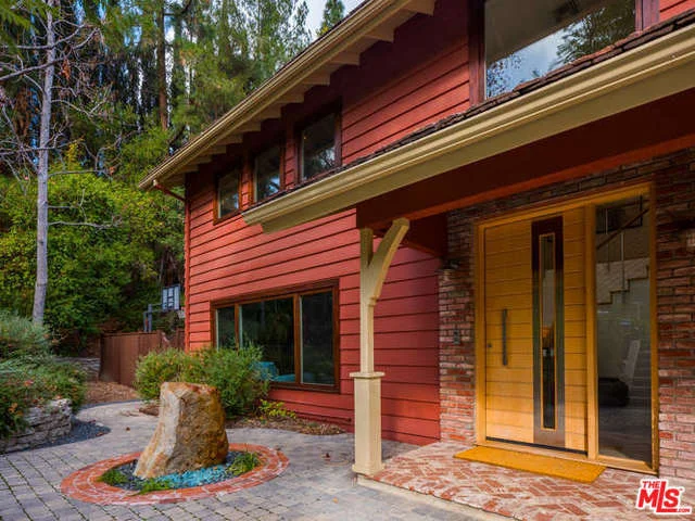 18681 Pasadero, Tarzana, CA 91356