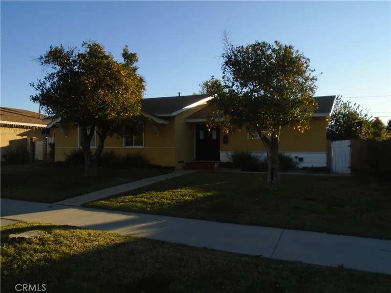 10446 Woodley, Granada Hills, CA 91344