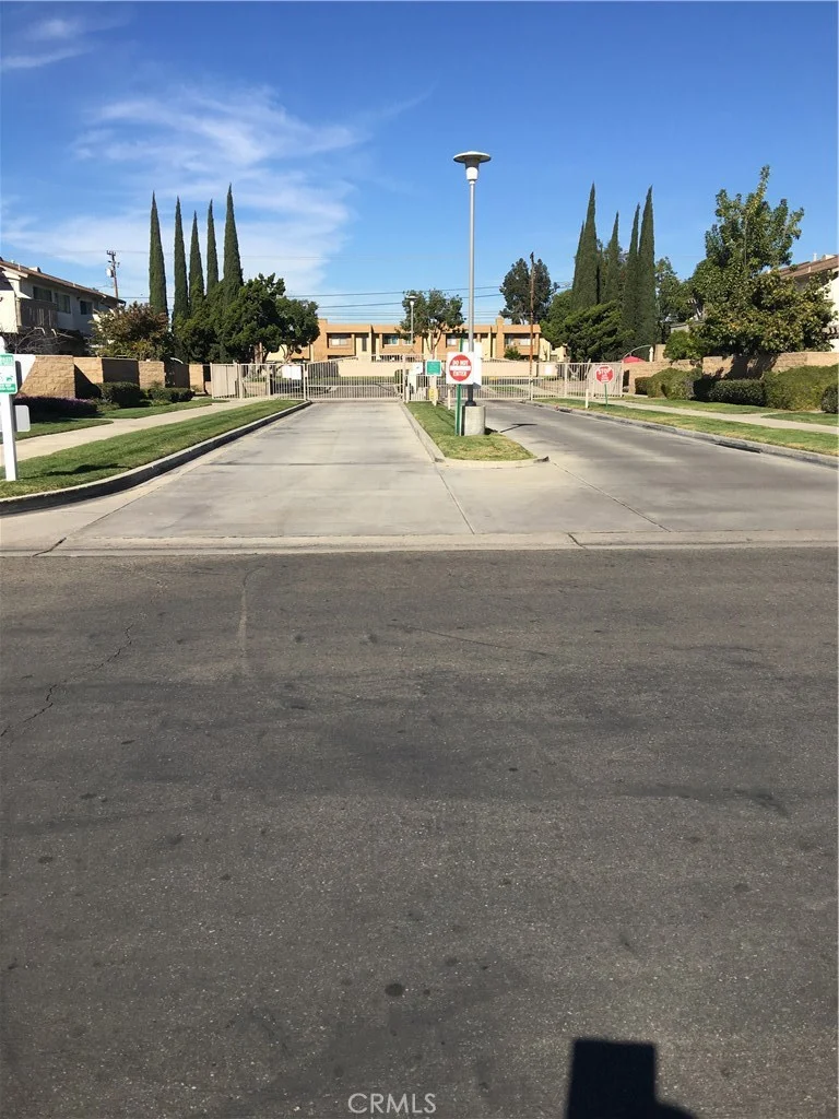 5102 1st #E, Santa Ana, CA 92703