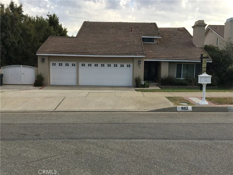 882 20th, Upland, CA 91784