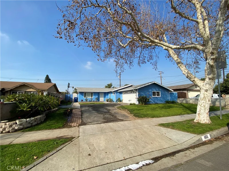 863 California, La Puente, CA 91744
