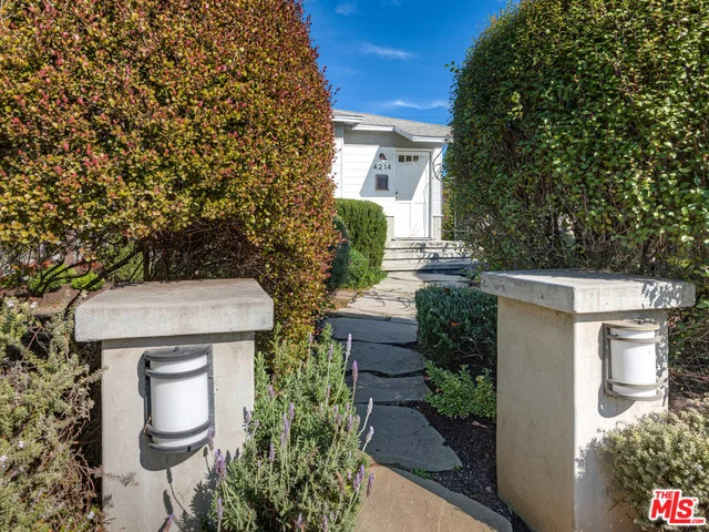 4214 Beethoven, Los Angeles, CA 90066
