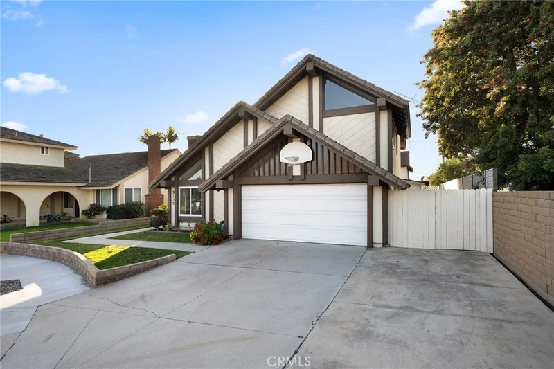9137 Christopher, Cypress, CA 90630