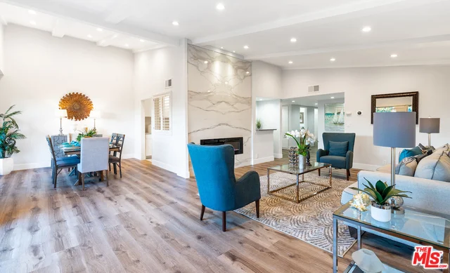 853 Le Doux #304, Los Angeles, CA 90035