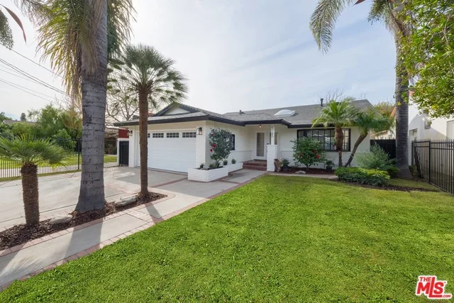 5145 Bluebell, North Hollywood, CA 91607
