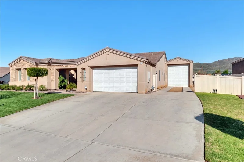 4659 Viaggio, Jurupa Valley, CA 92509