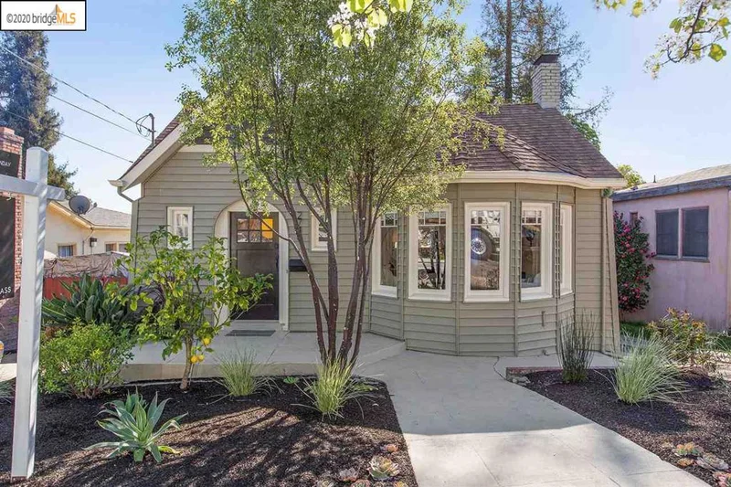 2744 Maxwell Ave, Oakland, CA 94619