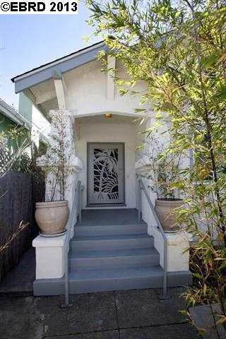 273 29th St, Oakland, CA 94611-5704