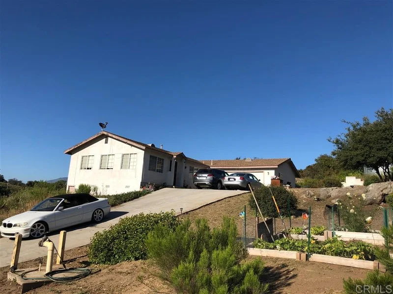 4547 Willows Rd., Alpine, CA 91901