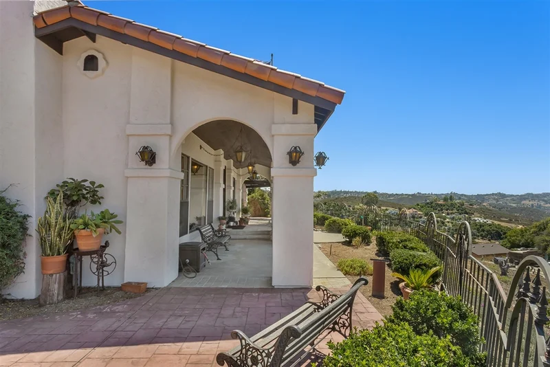 2946 Vista Del Rio, Fallbrook, CA 92028