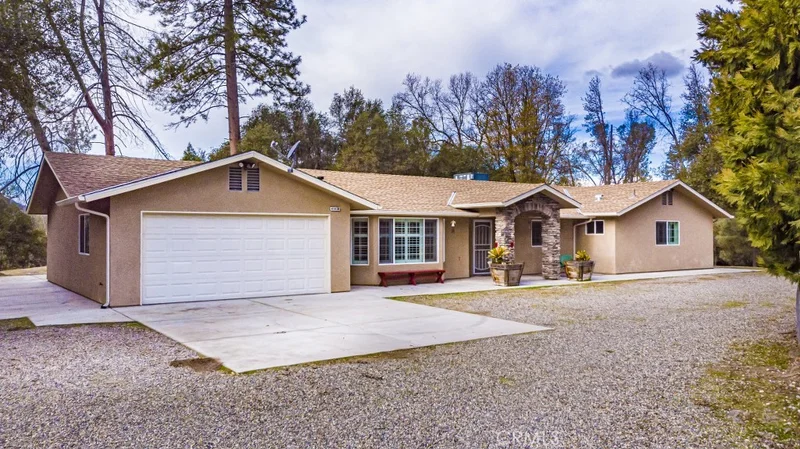 41438 Miami, Oakhurst, CA 93644