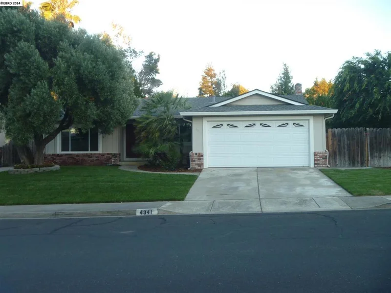 4341 Campbell Dr, Pittsburg, CA 94565-6017