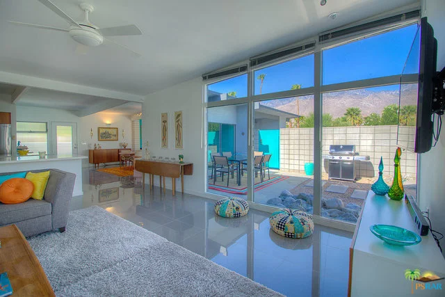 2702 Plaimor, Palm Springs, CA 92262