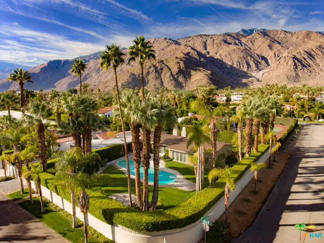 877 Avenida Palos Verdes, Palm Springs, CA 92262