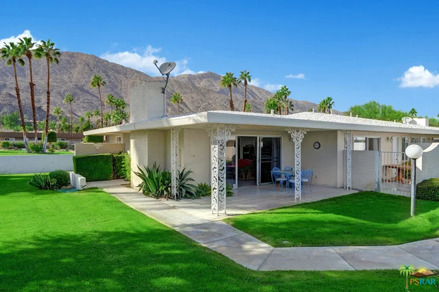 2250 Calle Palo Fierro #1, Palm Springs, CA 92264