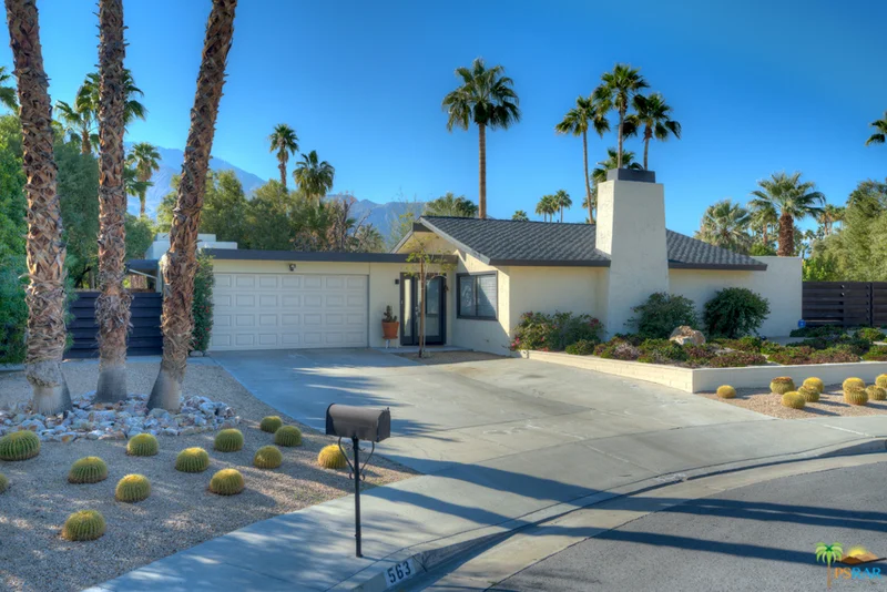 563 Sunset, Palm Springs, CA 92262