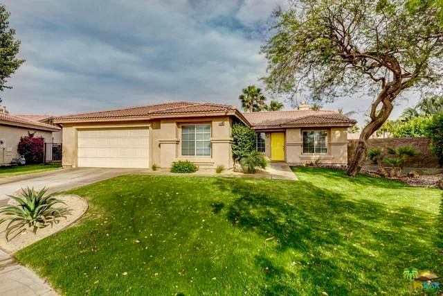45560 Stonebrook, La Quinta, CA 92253