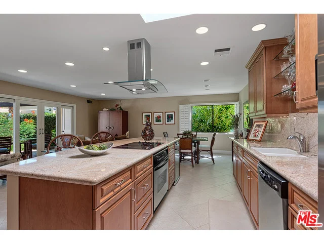 457 Hermosa, Palm Springs, CA 92262