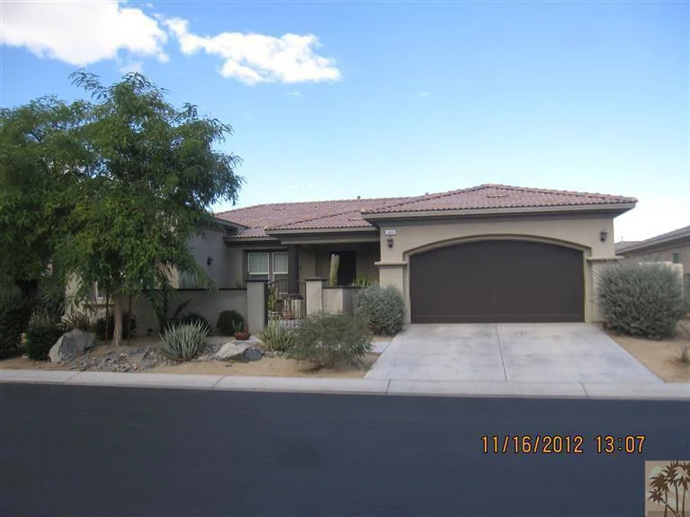 102 Azzuro, Palm Desert, CA 92211