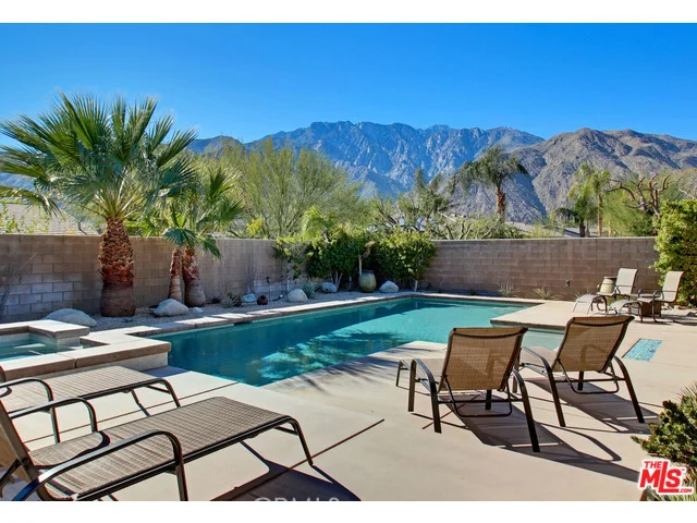 781 Alta, Palm Springs, CA 92262