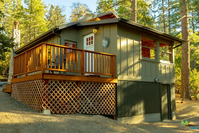27020 Saunders Meadow, Idyllwild, CA 92549