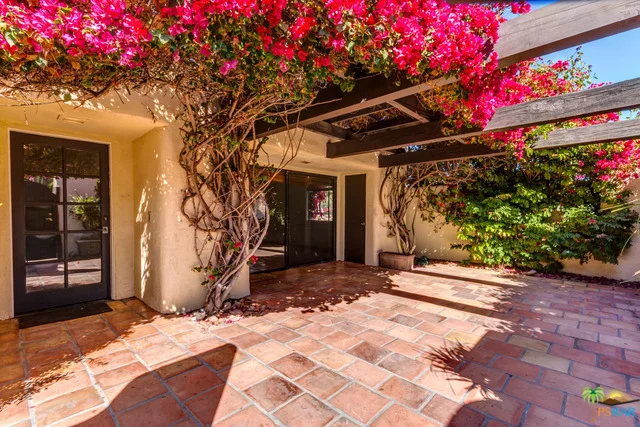 1129 Alejo, Palm Springs, CA 92262