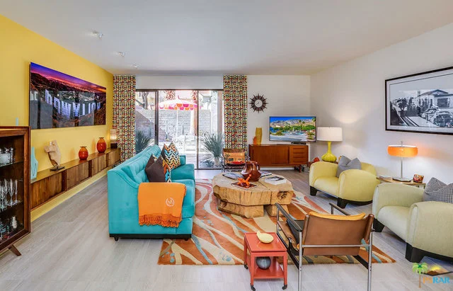 2696 Sierra Madre #A9, Palm Springs, CA 92264