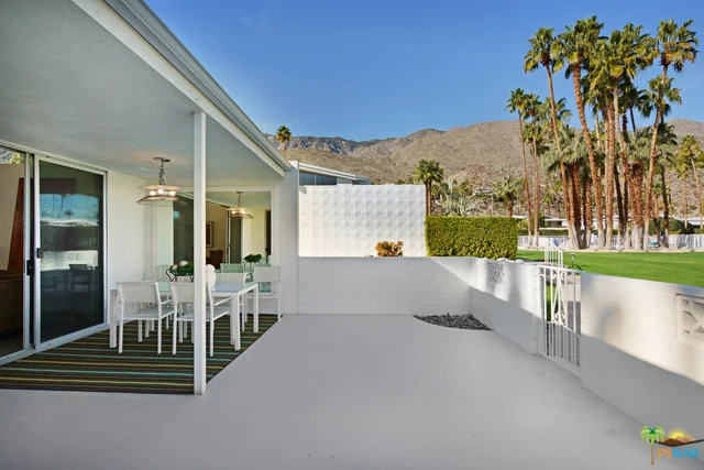 254 Avenida Granada, Palm Springs, CA 92264