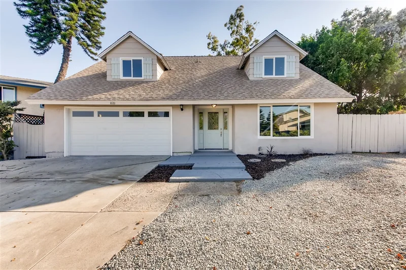 1121 Mullen Way, Vista, CA 92083