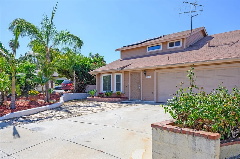 2758 Lungos Ct, San Diego, CA 92154
