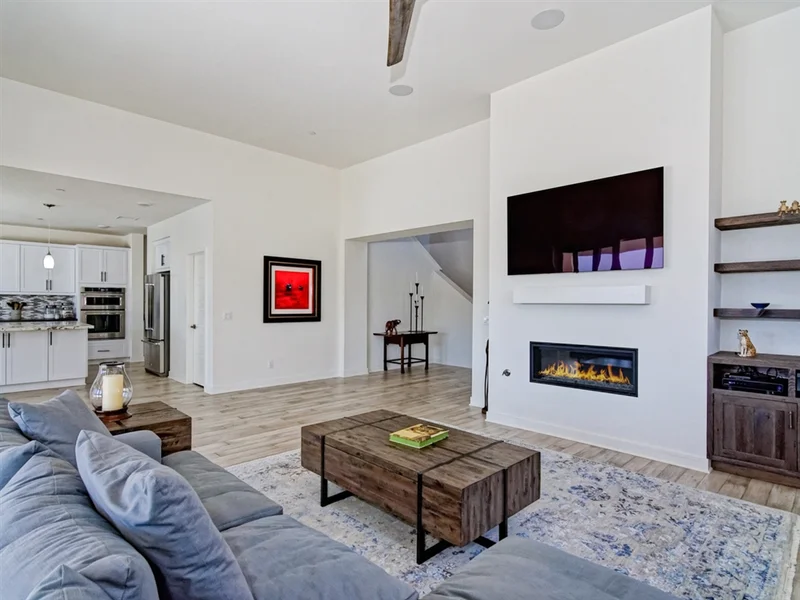 8937 Trailridge Ave, Santee, CA 92071