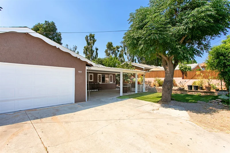 914 Wellpott Place, Vista, CA 92084