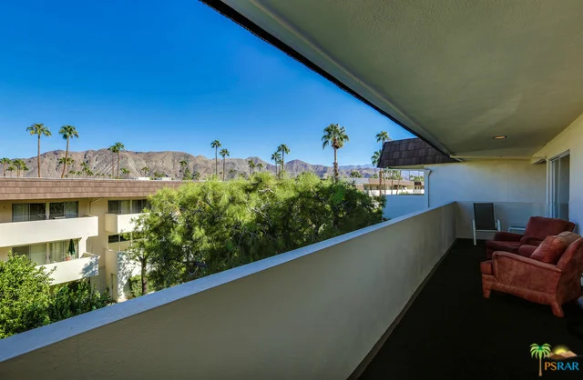 2300 Palm Canyon #32, Palm Springs, CA 92264