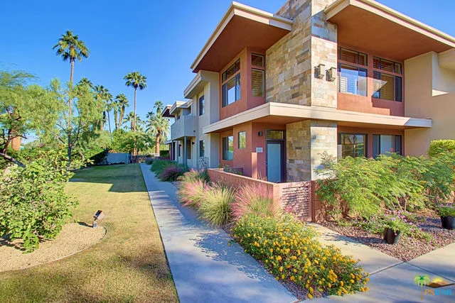 780 Palm Canyon #101, Palm Springs, CA 92264