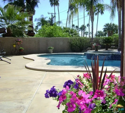 555 Mesquite, Palm Springs, CA 92264