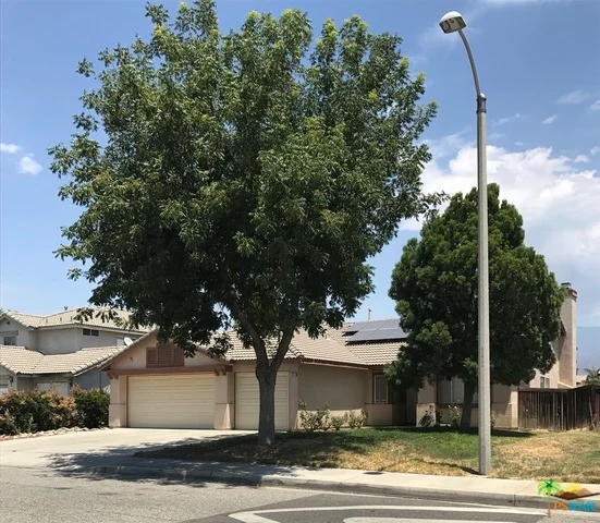 1863 Van Fleet, San Jacinto, CA 92583