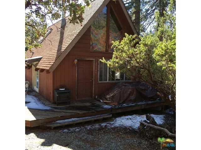 25345 Foster Lake, Idyllwild, CA 92549