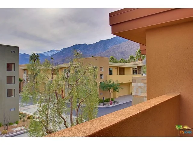 880 Palm Canyon #204, Palm Springs, CA 92264