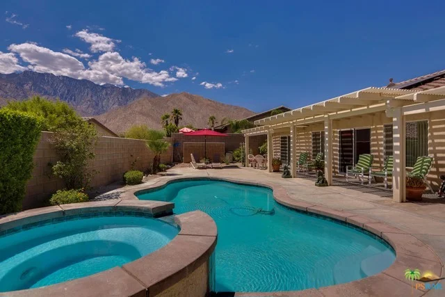 897 Tierra, Palm Springs, CA 92262