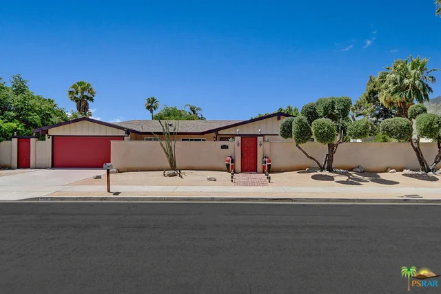 1131 E Pajaro Road, Palm Springs, CA 92262