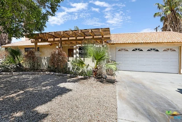 2952 Vincentia, Palm Springs, CA 92262