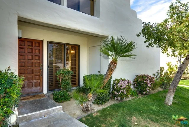 255 Avenida Granada #711, Palm Springs, CA 92264