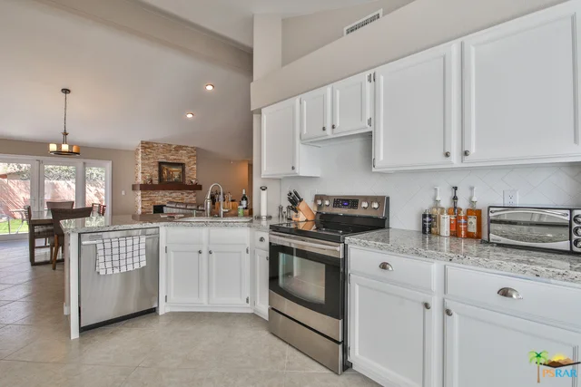 52195 Avenida Alvarado, La Quinta, CA 92253