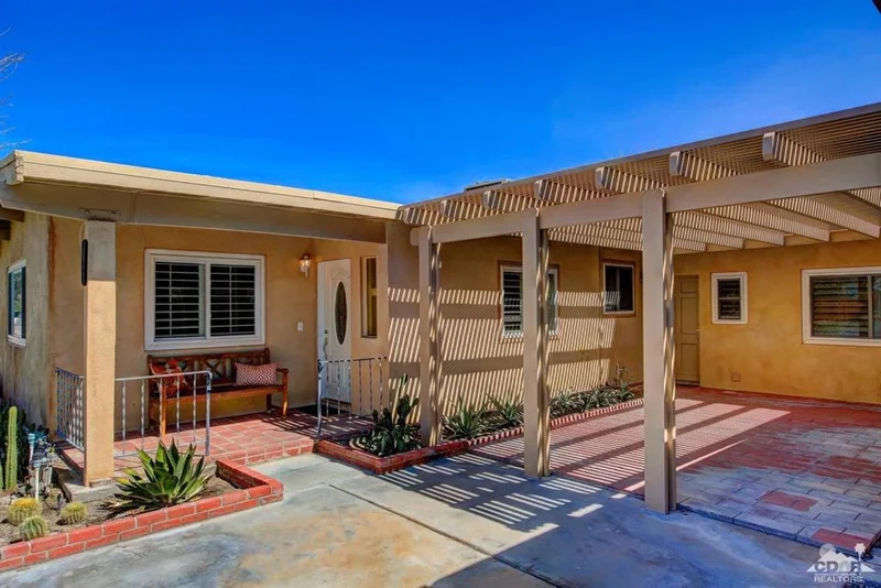 51600 Avenida Alvarado, La Quinta, CA 92253