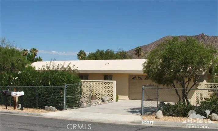 54474 Avenida Herrara, La Quinta, CA 92253