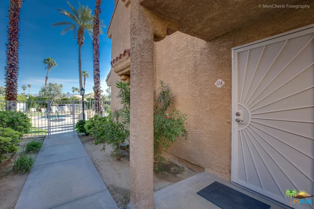 2700 Golf Club #114, Palm Springs, CA 92264