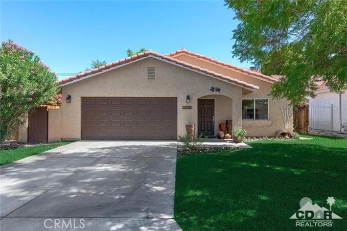 52040 Avenida Mendoza, La Quinta, CA 92253